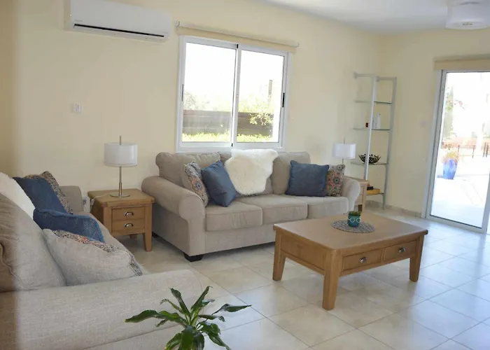 Chloraka Sunset View *