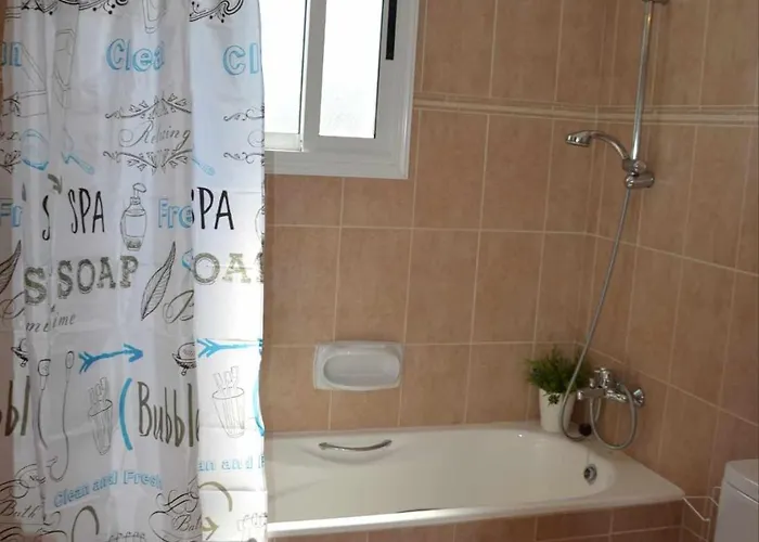 Chloraka Sunset View Vila