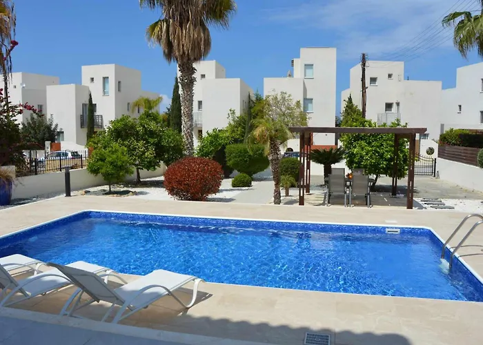 Vila Chloraka Sunset View *